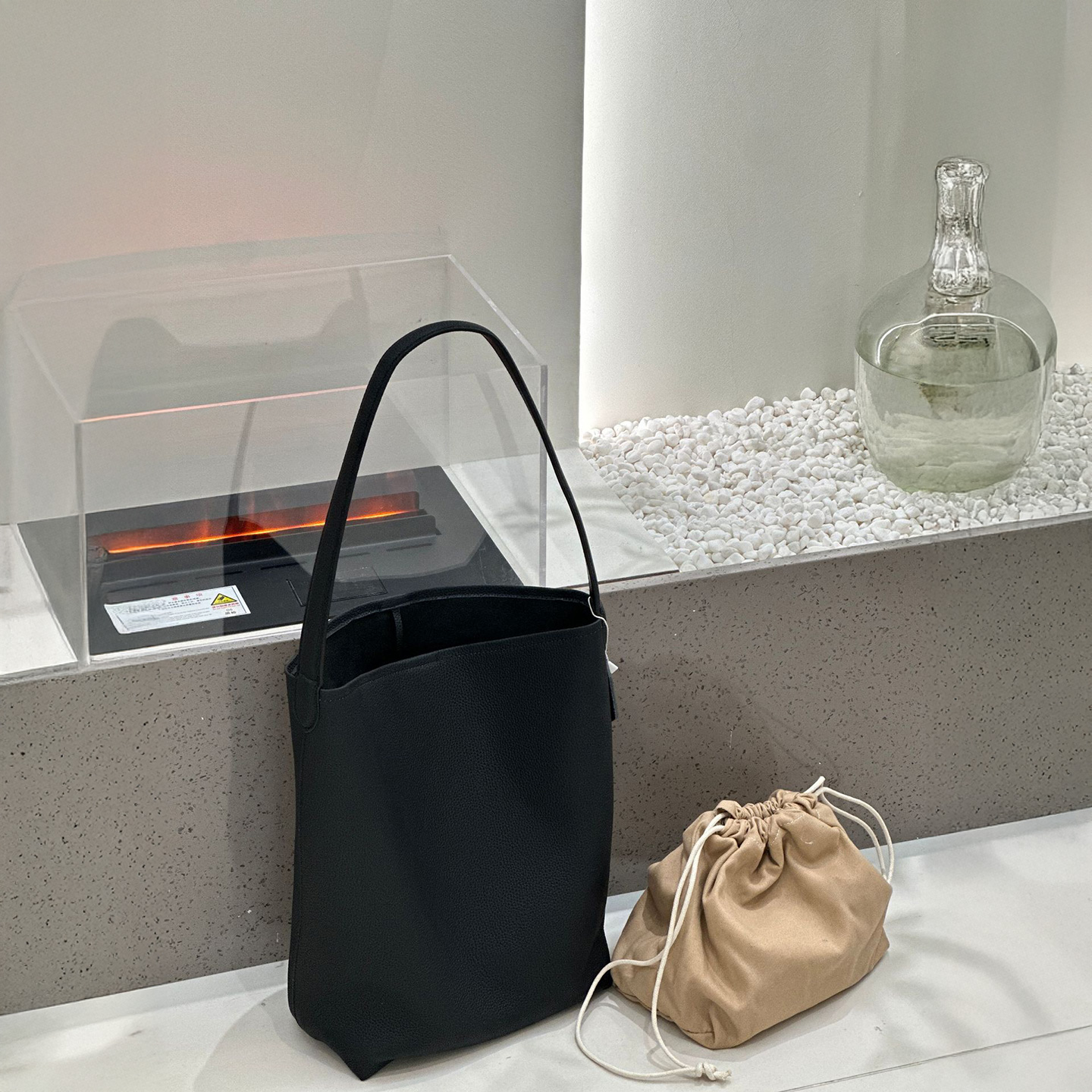 MENDY Bucket Bag Large Women's - Luxury Bags For Sale ulasan dan harga