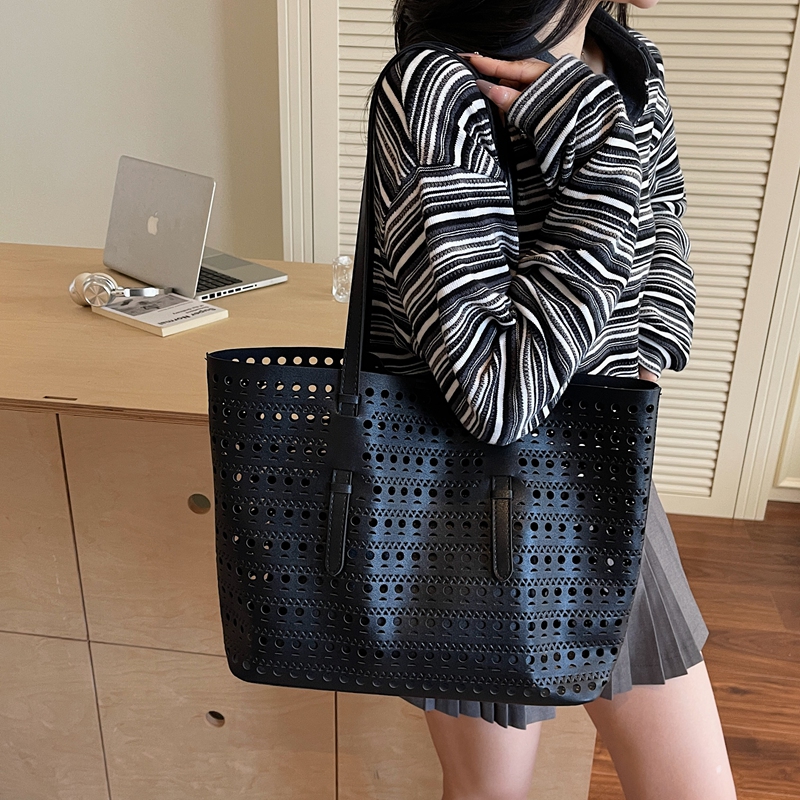 Large Size Shoulder Tote Bags  - Luxury Bags Store ulasan dan harga