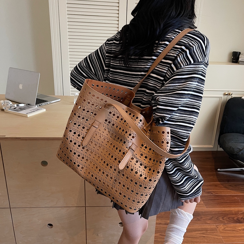 Large Size Shoulder Tote Bags  - Luxury Bags Store ulasan dan harga